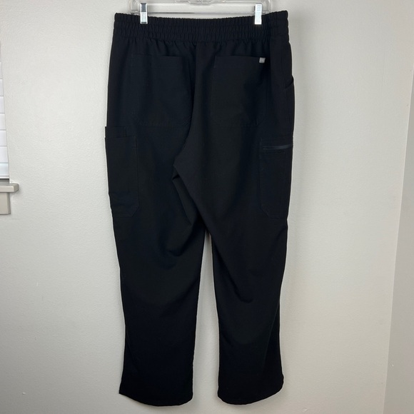 Figs Black Scrub Cargo Pants - Picture 3 of 4
